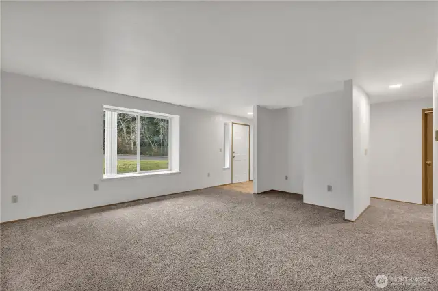 ~ Another view of living area ... Large vinyl window overlooks front yard. ~