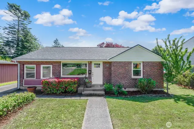 Very well maintained brick ranch style home in Arbor Heights offers 3 bedrooms, 1.5 baths and a 2 car detached garage on a huge level lot.