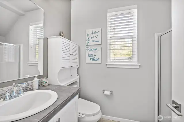 Main floor 3/4 bath