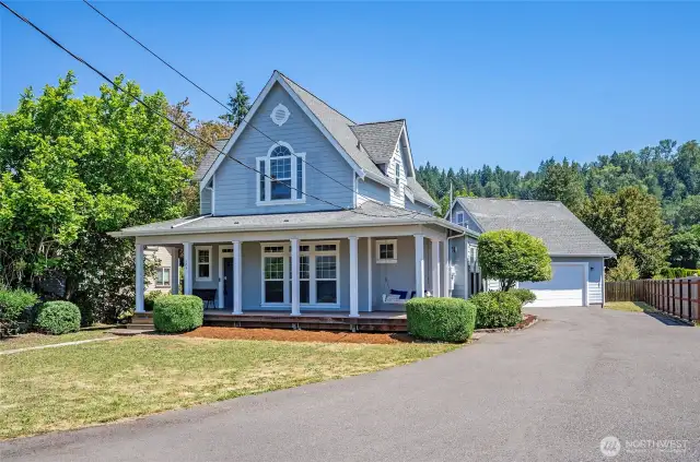 Charming Craftsman in the Heart of Downtown Orting.