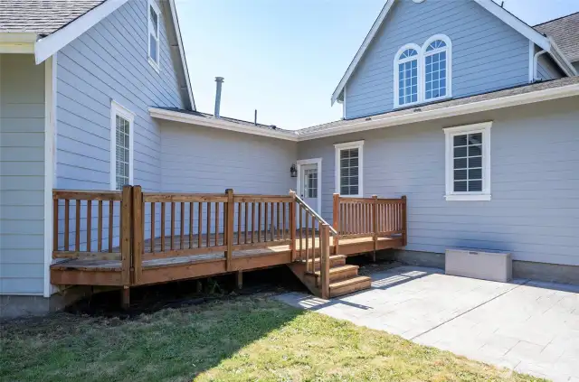 A fresh look at the deck and patio—an ideal space for hosting guests and enjoying the outdoors.
