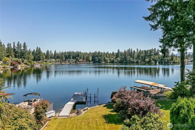Your upper level lake view!