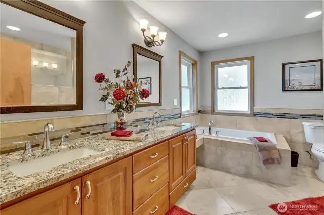 Primary bath with double sinks and soaking tub