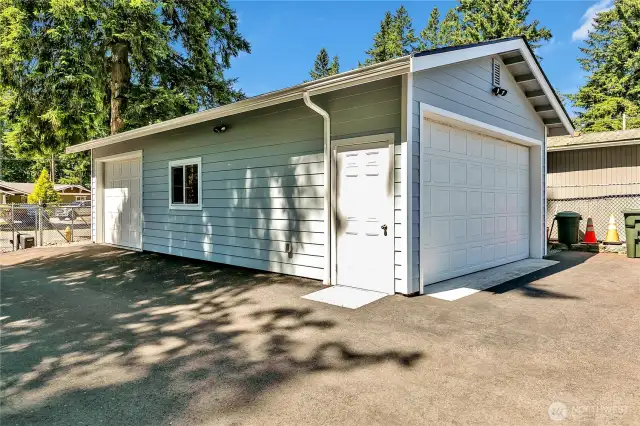 Additional detached garage