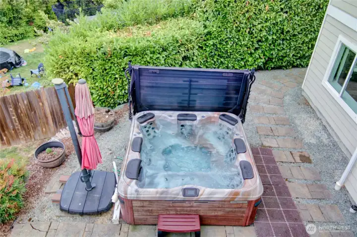 Enjoy soaks in this super Bull Frog Tub!