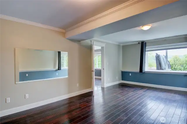 Bedroom 4.. or gym.. or office.. or you decide!