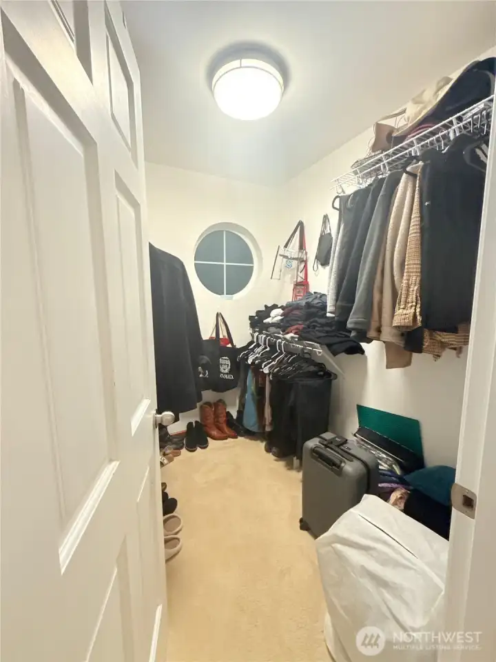 Closet2