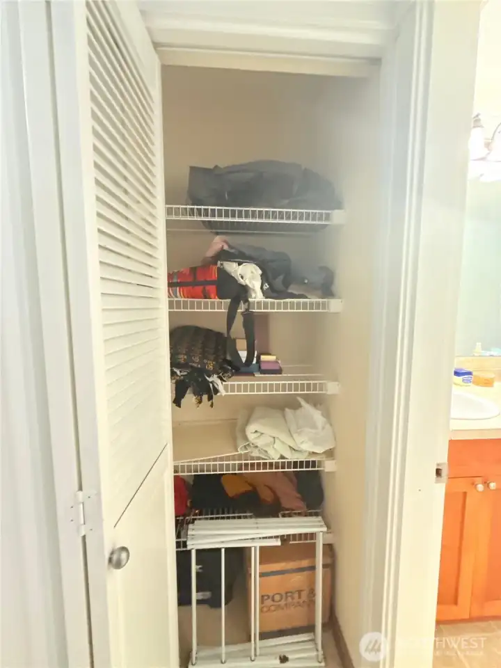 Closet 3