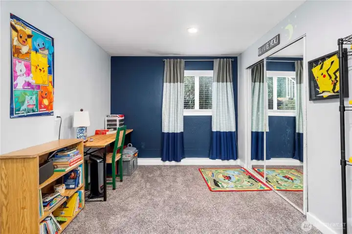 Bed 3 (used as playroom)