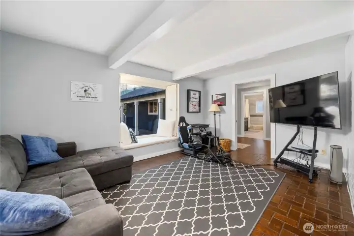 Dining Room (used as play/sitting room by owner)