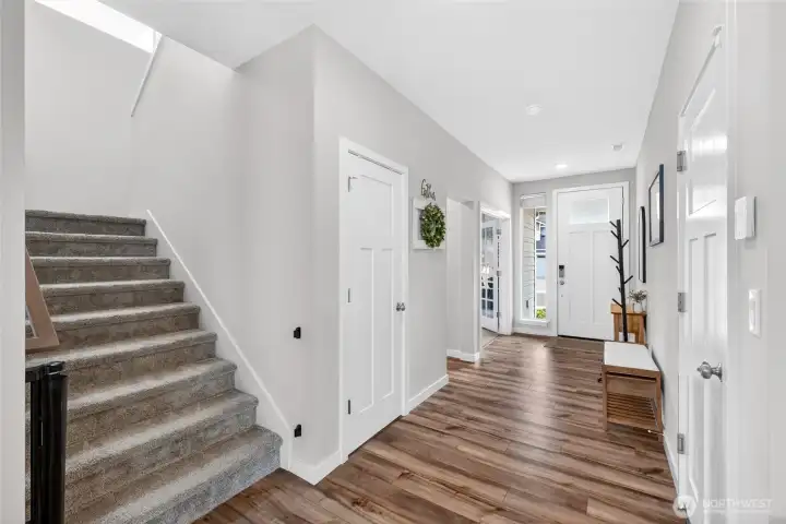 Open and welcoming entry