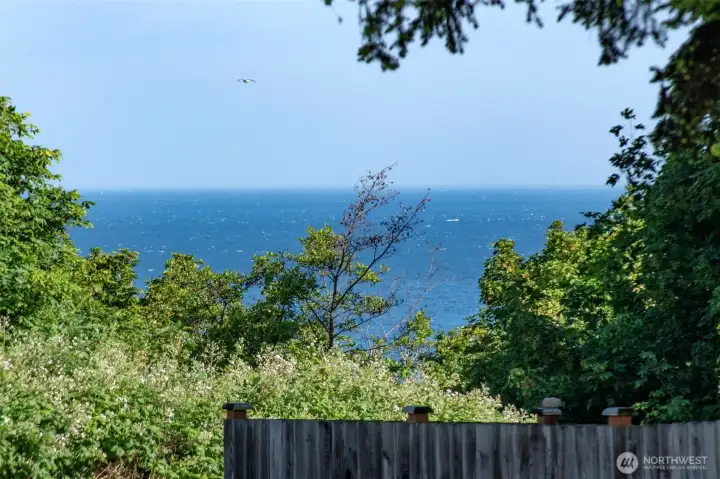 Peek-a-boo water view Peek-a-boo water view