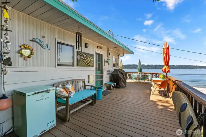 Wrap Around Deck