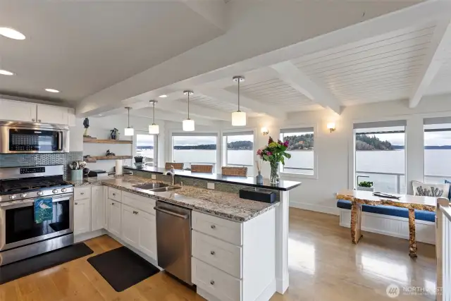 Enjoy expansive views from nearly every room in this adorable beachfront cottage in Arletta.