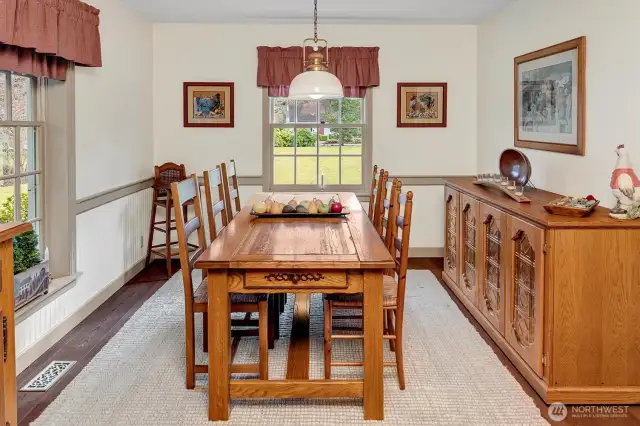 dining room with view of the garden