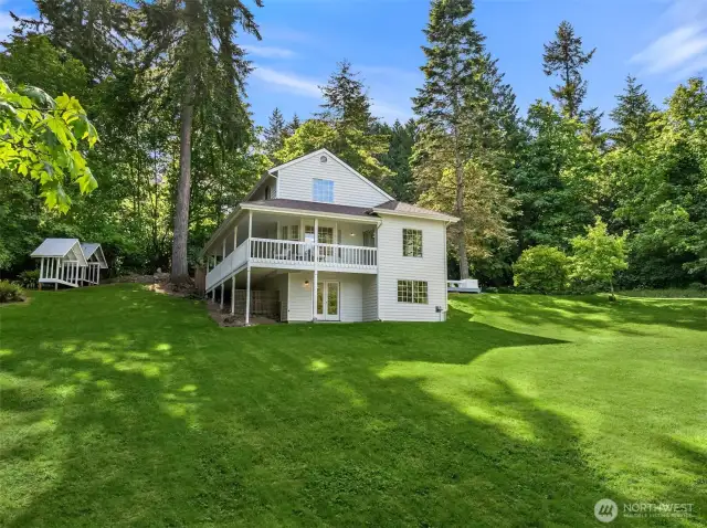 Enjoy plenty of space for pets and play with a private lower level entrance for long-term guests