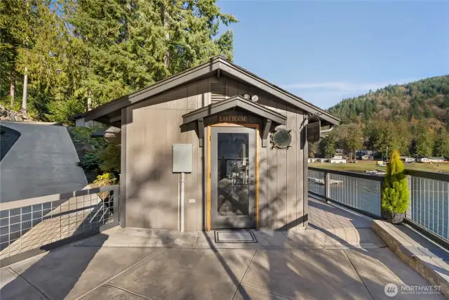 The entrance to the cabin or DADU.