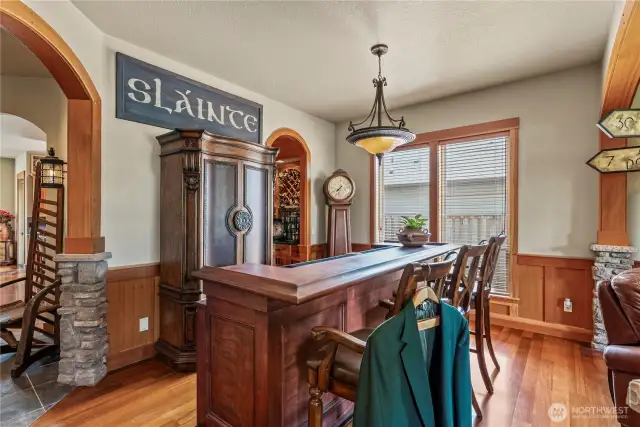 Hard wood floors, great fixutres and beautiful wood work...