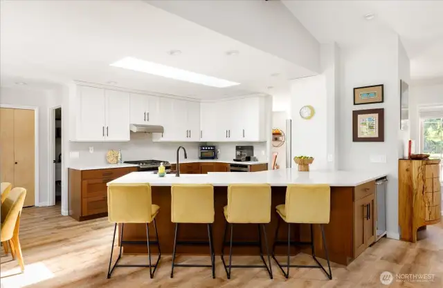 Breakfast bar