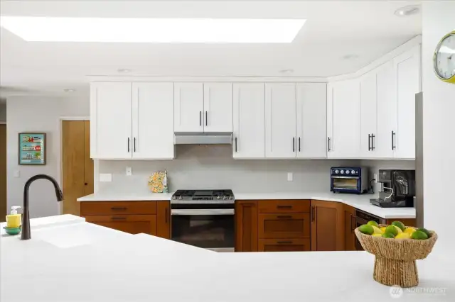 Light bright kitchen