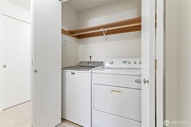 Washer and dryer stay