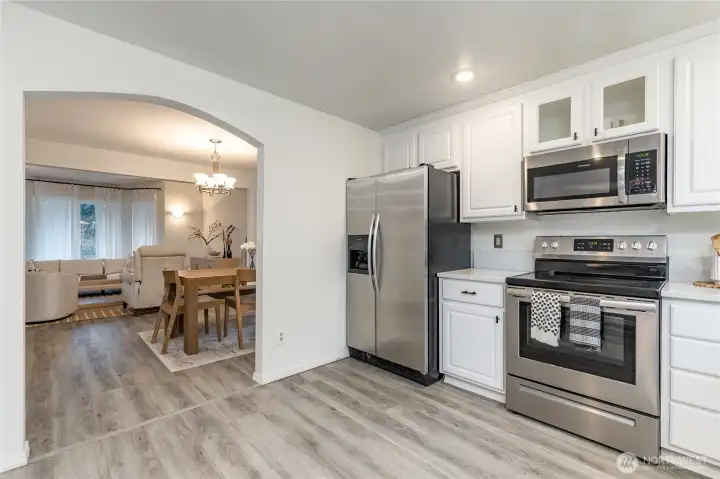 Great flow between kitchen and living areas