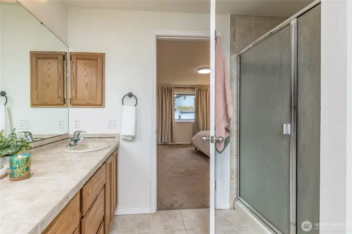 5-Piece primary bathroom