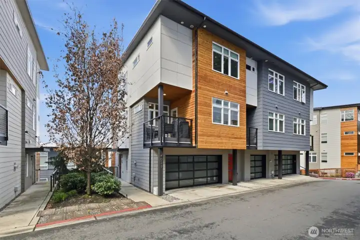 Comfort, space, and versatility—wrapped into one.