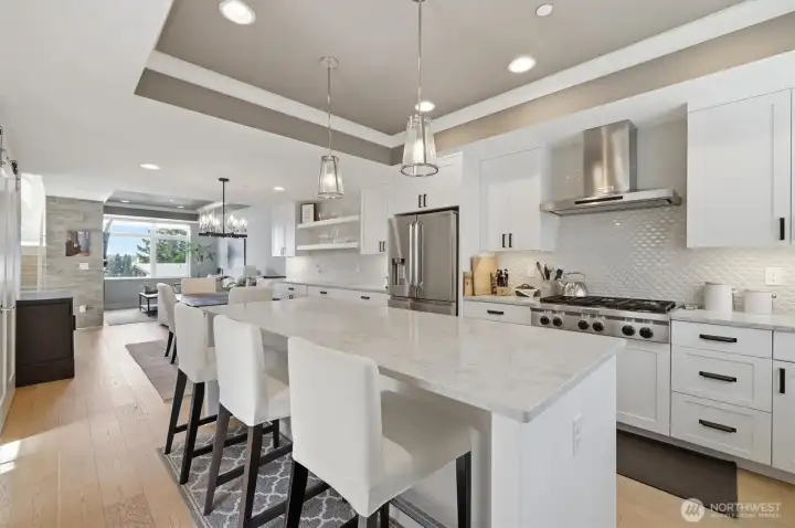 Dining area + kitchen