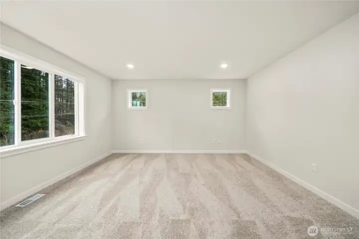 Photos of a previously completed home. Actual colors and finishes may vary. See site agent for details.