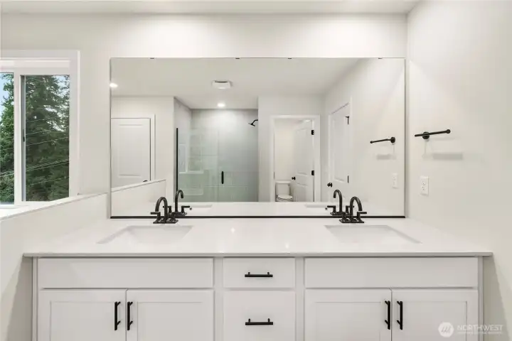 Photos of a previously completed home. Actual colors and finishes may vary. See site agent for details.