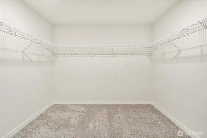 Photos of a previously completed home. Actual colors and finishes may vary. See site agent for details.