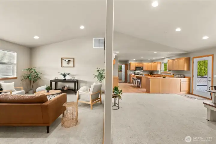 Living/dining/kitchen