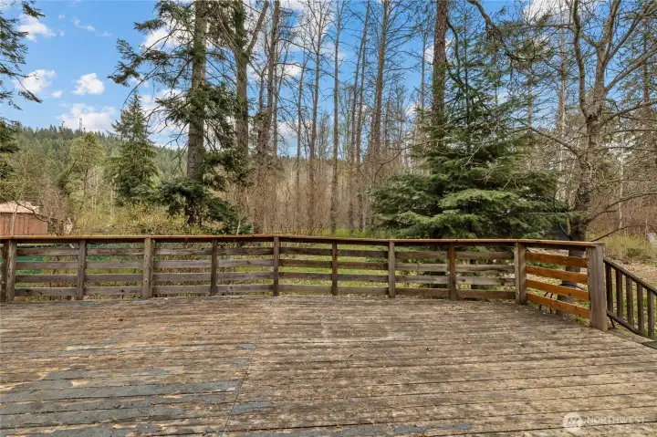 Room to relax, dine, and unwind outdoors.