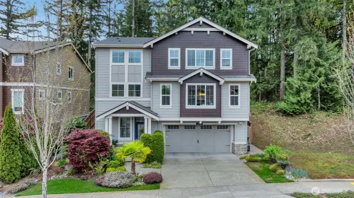 Better than new, this 3,640 sq ft property sits on a private corner lot and dead end street/cul-de-sac.