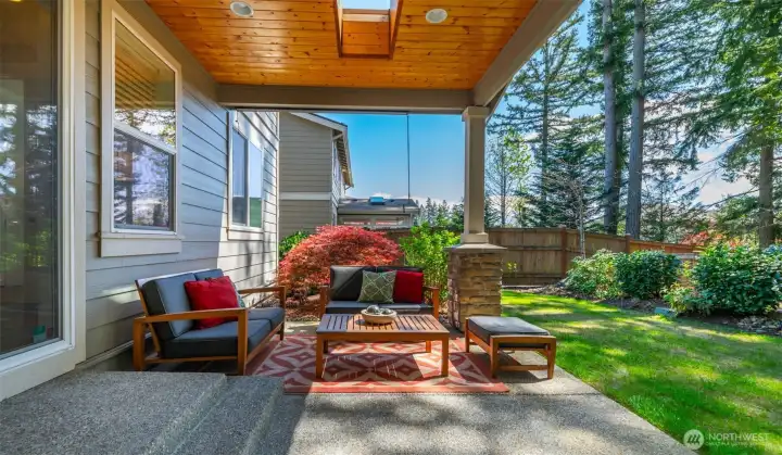 Kitchen and kitchen nook open on this private and extremely quiet patio.