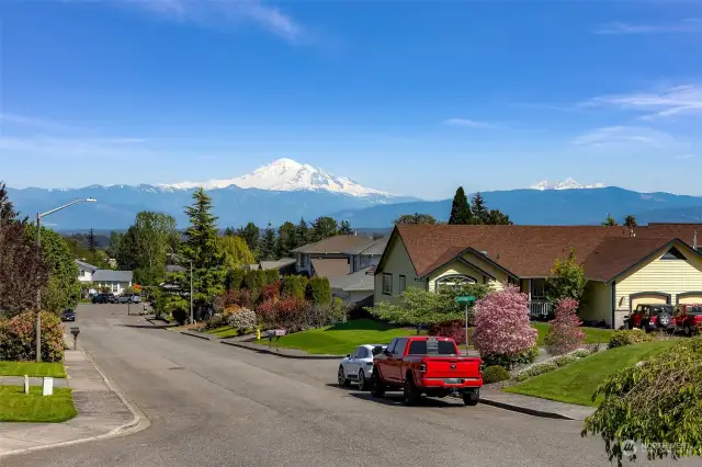 With the placement of the home, the views of the neighborhood and Mt. Baker are stunning.