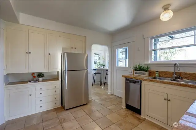 Kitchen with Nook