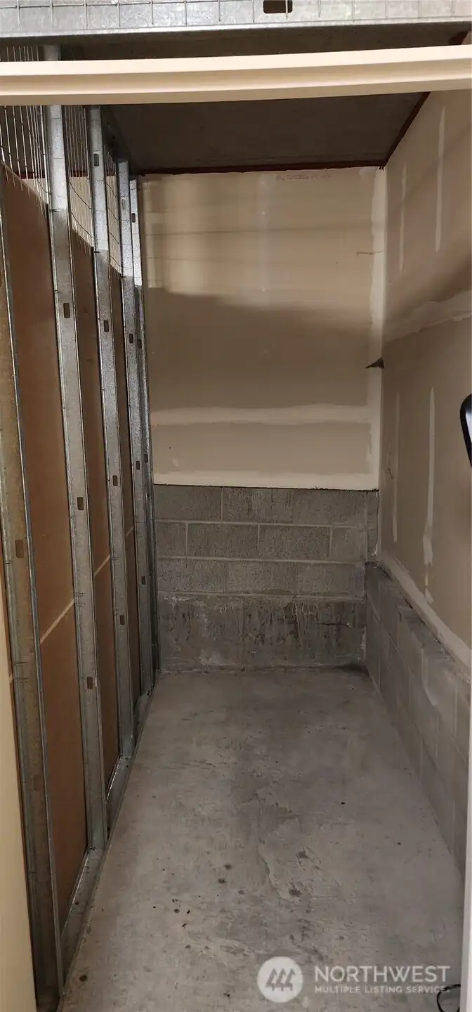 Storage Unit example    (not actual unit)