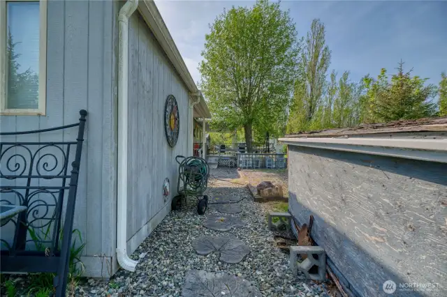 Stepping stones to your back yard oasis