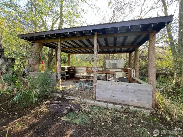 Out door kitchen