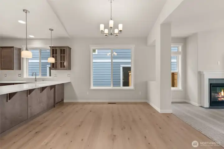 Dining area bewteen kitchen and living room.