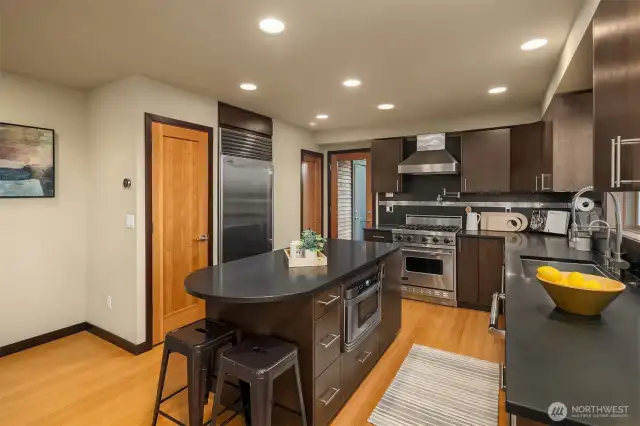 Calling all chefs - this space offers the right stuff for refining those culinary skills.