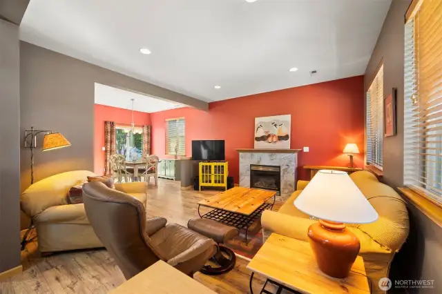 Looking toward the gas fireplace with the tile surround.