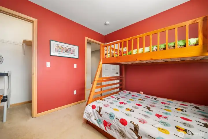 Looking toward the closet and hallway from the 3rd bedroom.