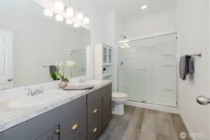 Main bathroom