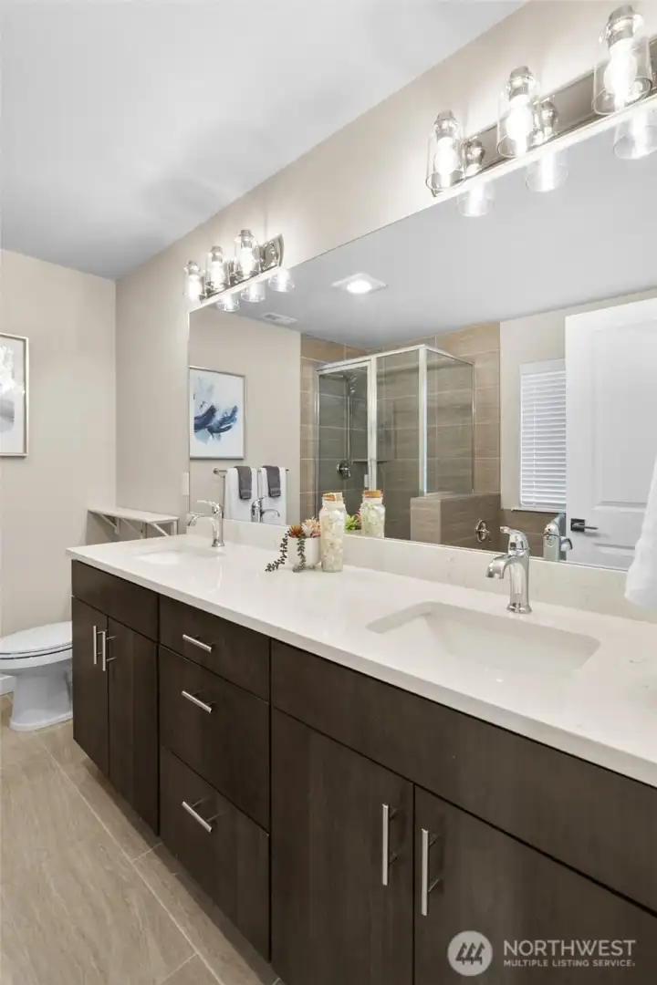 Primary Bathroom w/ double sinks