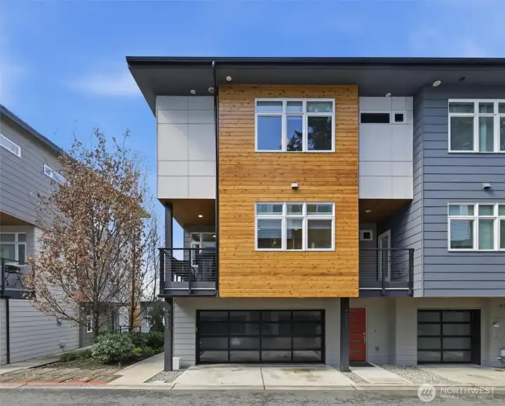 Comfort, space, and versatility—wrapped into one.