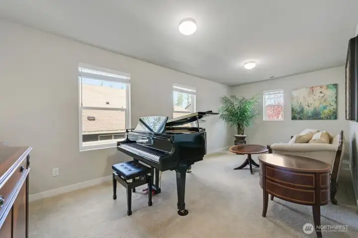 2nd floor family room