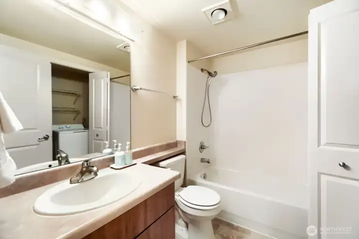 Full bath with laundry